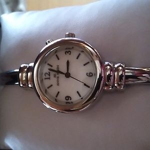 ANNE KLEIN women's Watch quarts cuff with night light button preowned EUC.